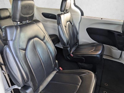 2023 Chrysler Pacifica Touring L FWD