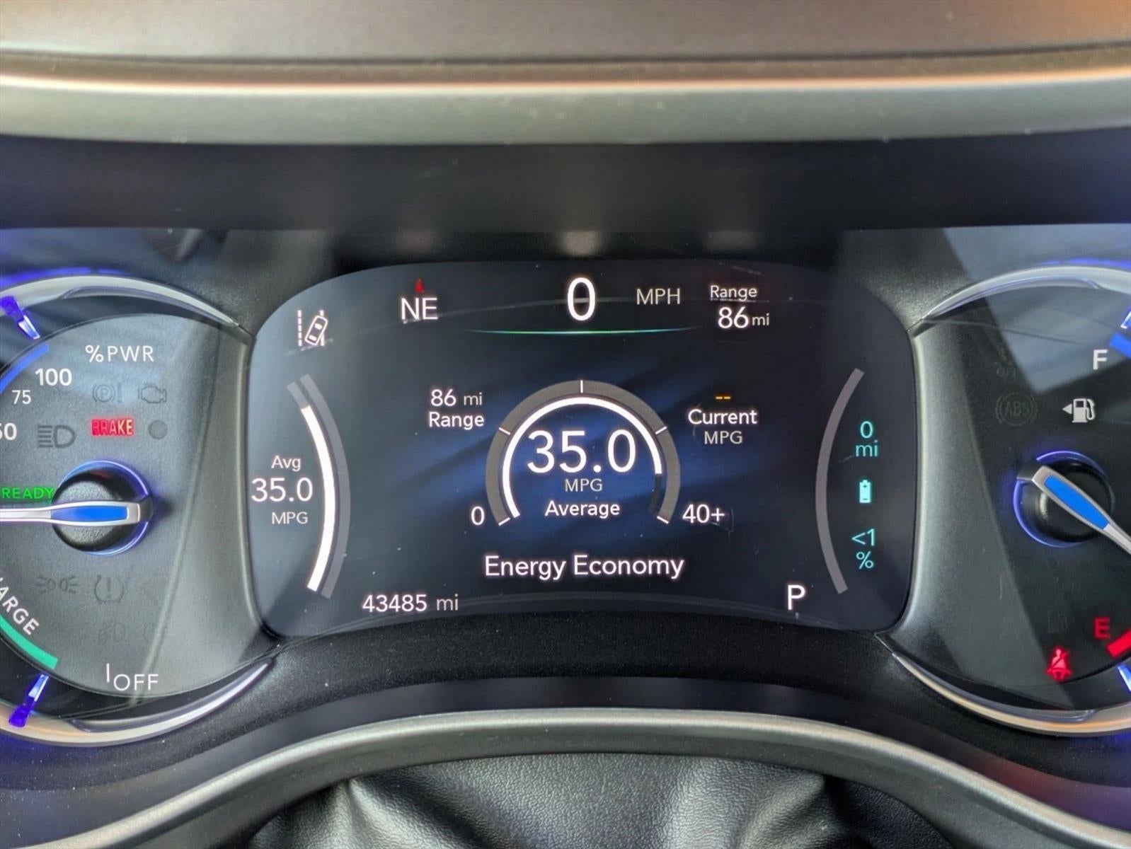 2022 Chrysler Pacifica Hybrid Touring L FWD