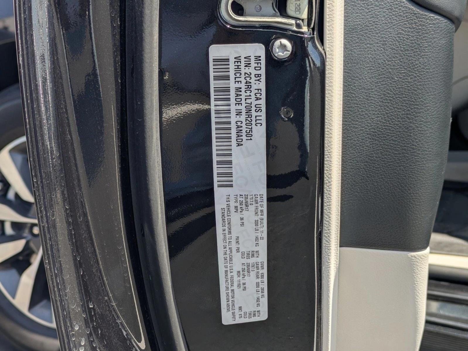 2022 Chrysler Pacifica Hybrid Touring L FWD
