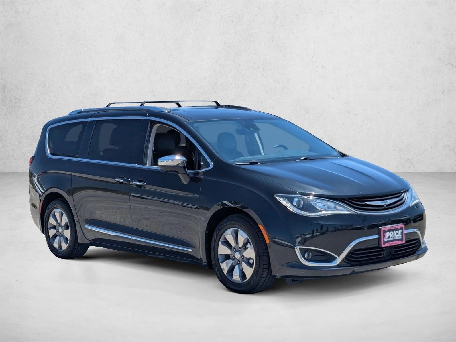2018 Chrysler Pacifica Hybrid Limited FWD