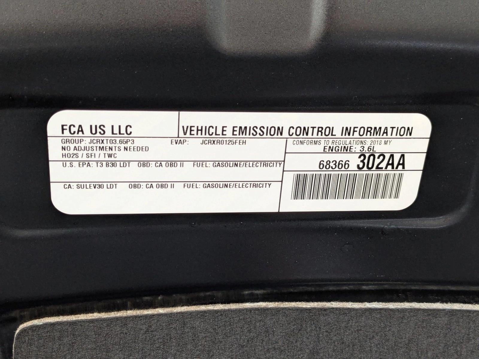 2018 Chrysler Pacifica Hybrid Limited FWD