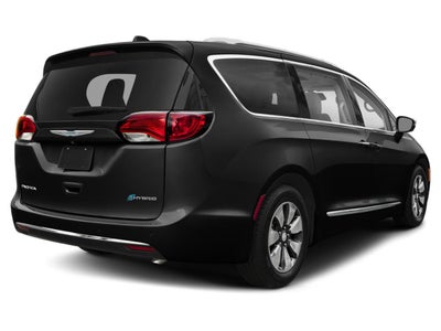 2018 Chrysler Pacifica Hybrid Limited FWD