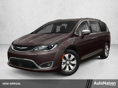 2018 Chrysler Pacifica Hybrid Limited FWD