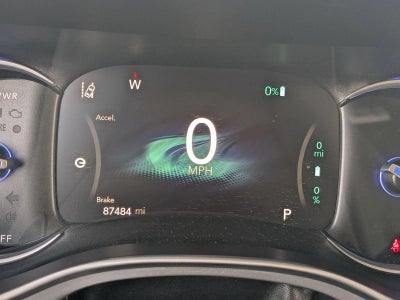 2018 Chrysler Pacifica Hybrid Limited FWD
