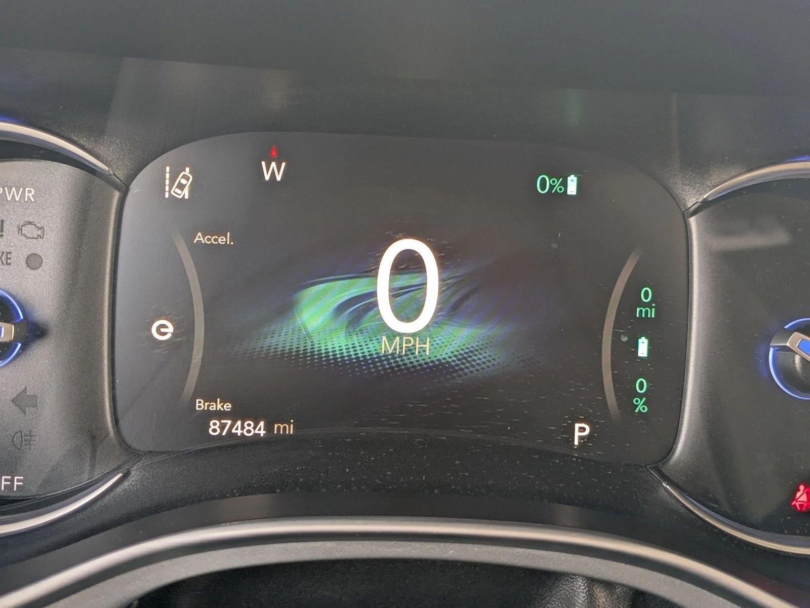 2018 Chrysler Pacifica Hybrid Limited FWD