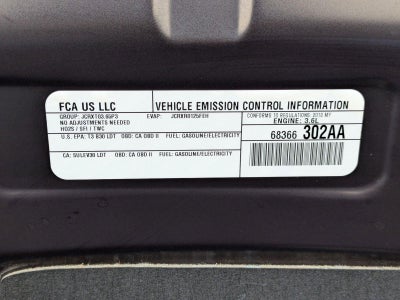 2018 Chrysler Pacifica Hybrid Limited FWD