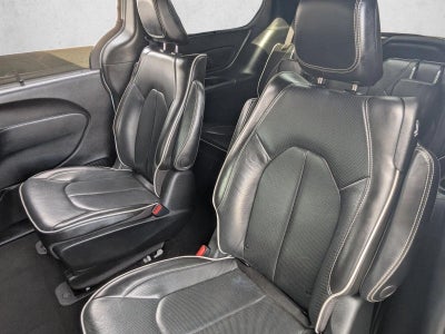 2021 Chrysler Pacifica Hybrid Limited FWD