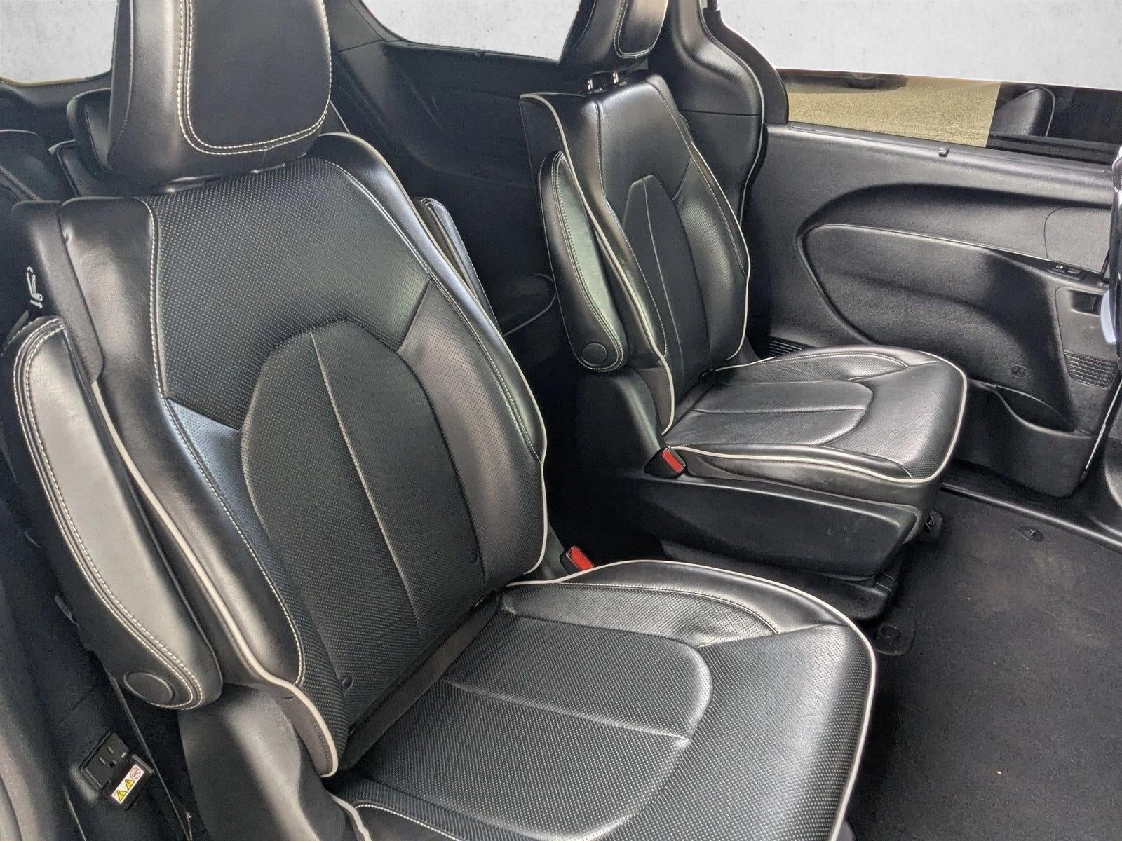 2021 Chrysler Pacifica Hybrid Limited FWD