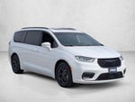 2021 Chrysler Pacifica Hybrid Limited FWD