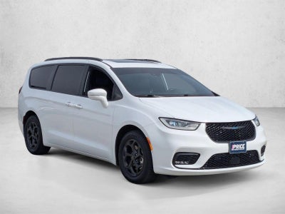 2021 Chrysler Pacifica Hybrid Limited FWD