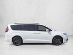 2021 Chrysler Pacifica Hybrid Limited FWD