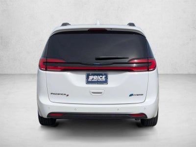 2021 Chrysler Pacifica Hybrid Limited FWD