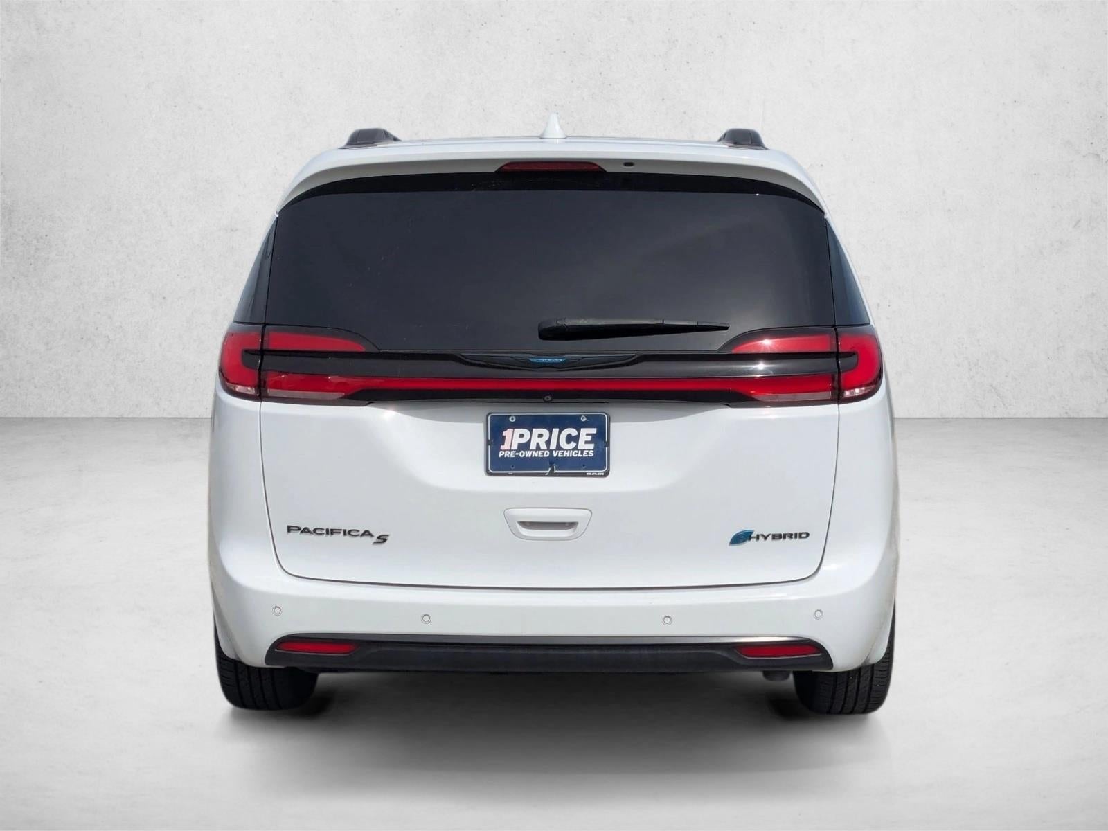 2021 Chrysler Pacifica Hybrid Limited FWD