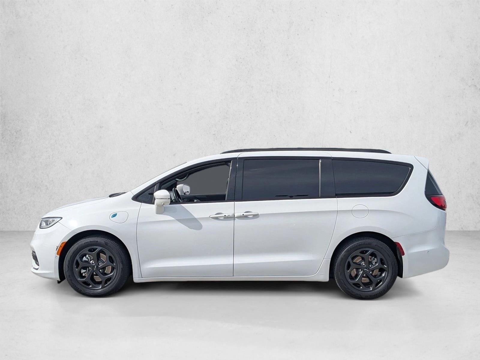 2021 Chrysler Pacifica Hybrid Limited FWD