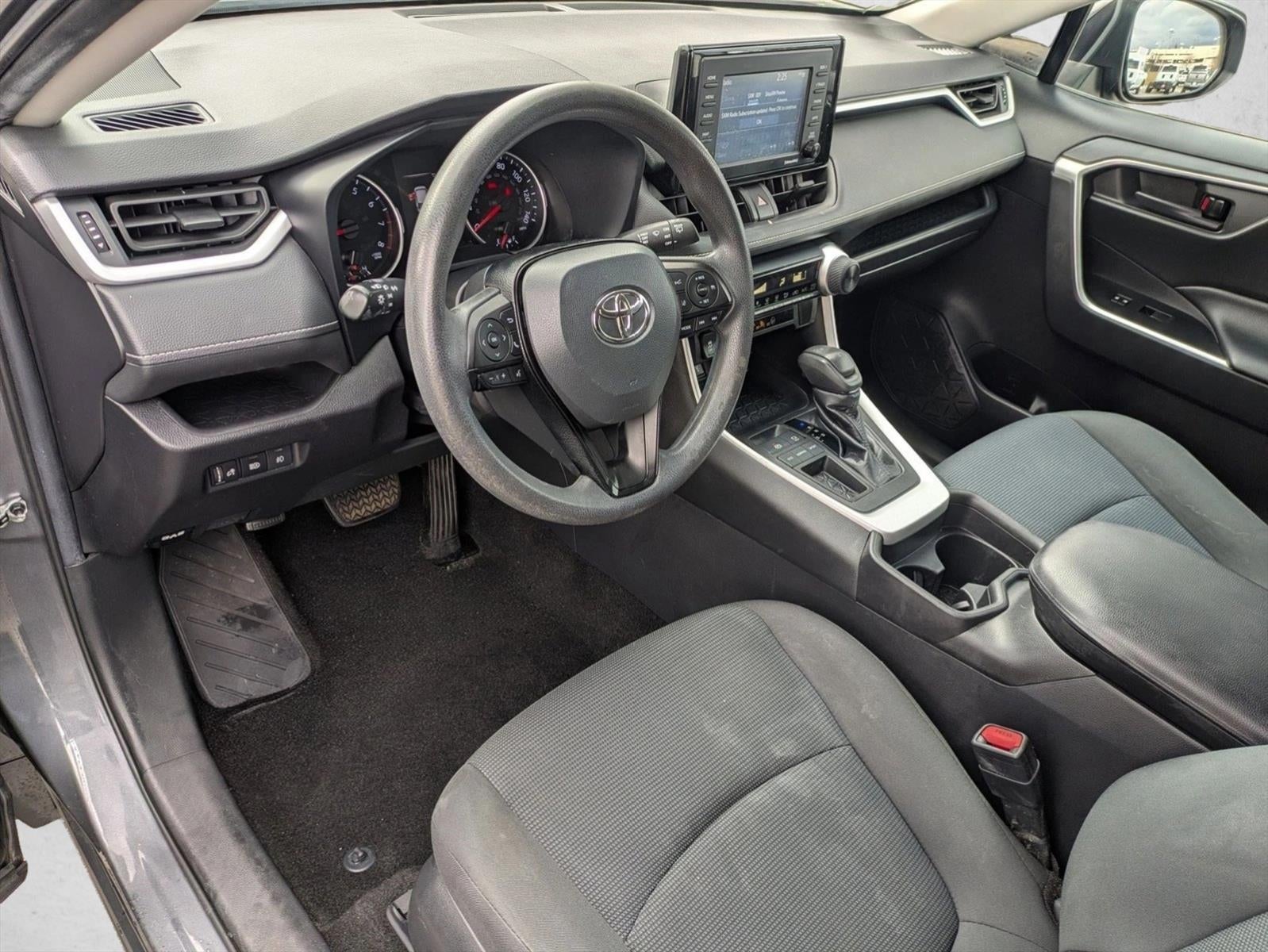 2021 Toyota RAV4 LE FWD (Natl)