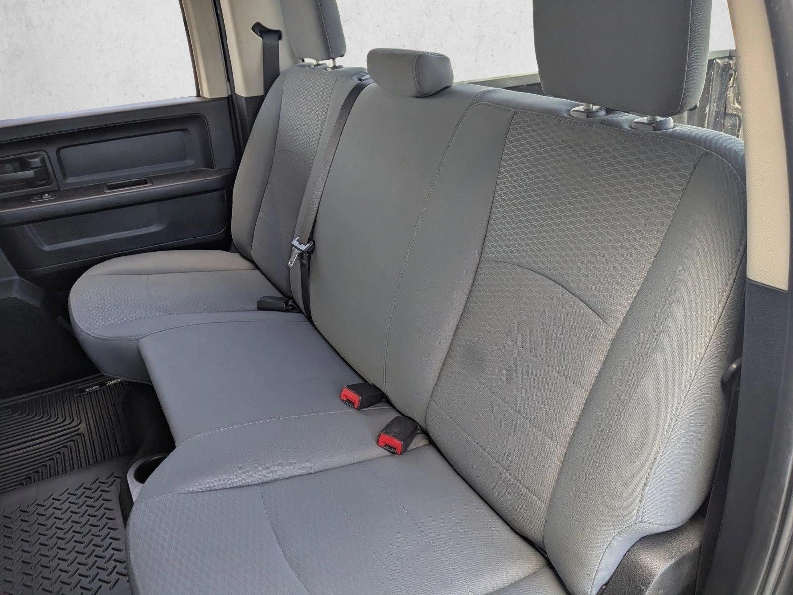 2017 RAM 2500 Tradesman 4x4 Crew Cab 6'4" Box