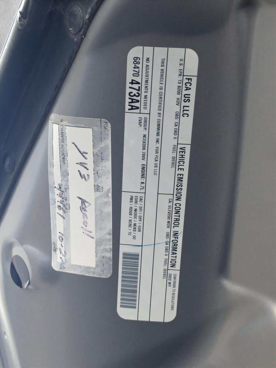 2022 RAM 2500 Big Horn 4x4 Crew Cab 6'4" Box