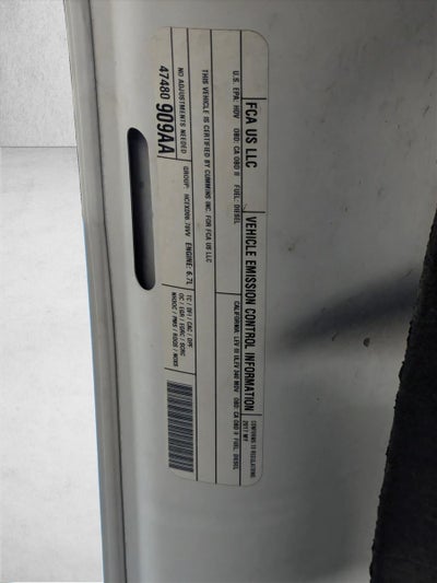 2017 RAM 2500 SLT 4x4 Crew Cab 8' Box