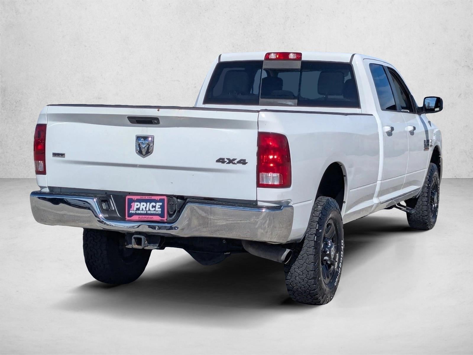 2017 RAM 2500 SLT 4x4 Crew Cab 8' Box