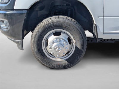 2023 RAM 3500 Chassis Cab Tradesman 2WD Crew Cab 60" CA 172.4" WB