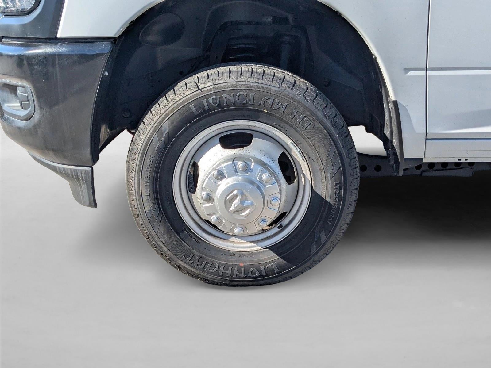 2023 RAM 3500 Chassis Cab Tradesman 2WD Crew Cab 60" CA 172.4" WB