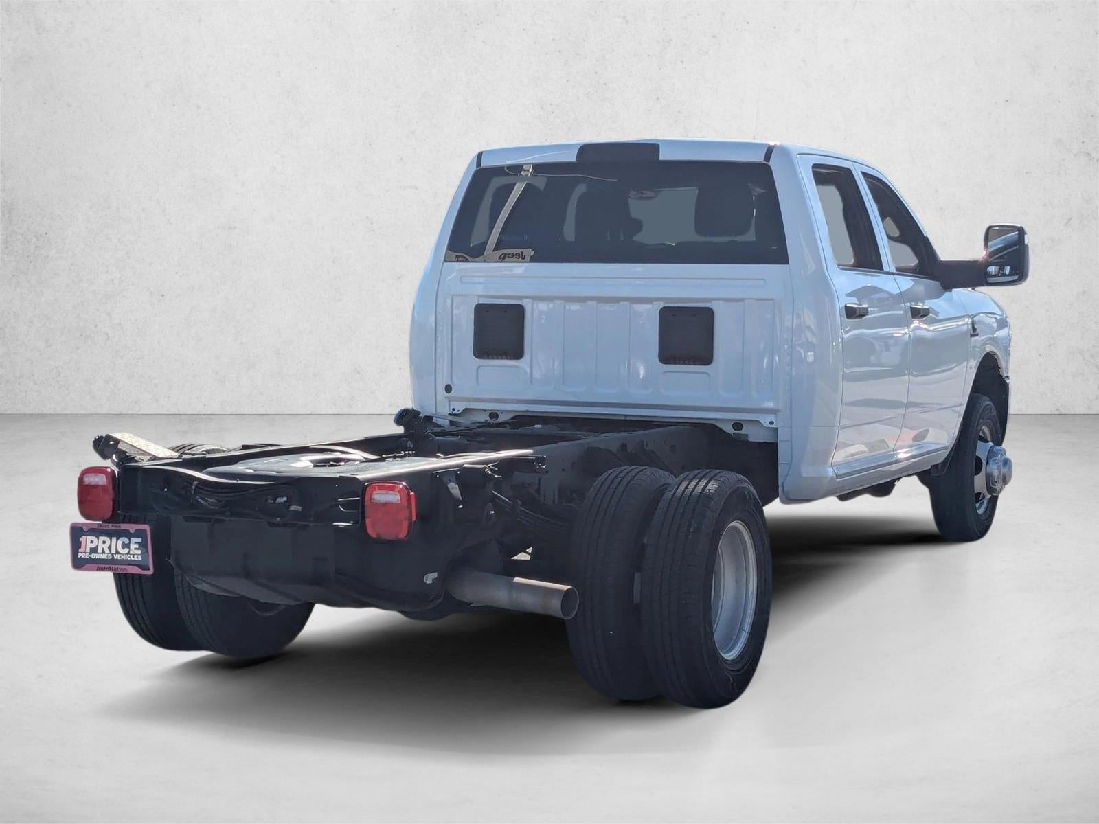 2023 RAM 3500 Chassis Cab Tradesman 2WD Crew Cab 60" CA 172.4" WB