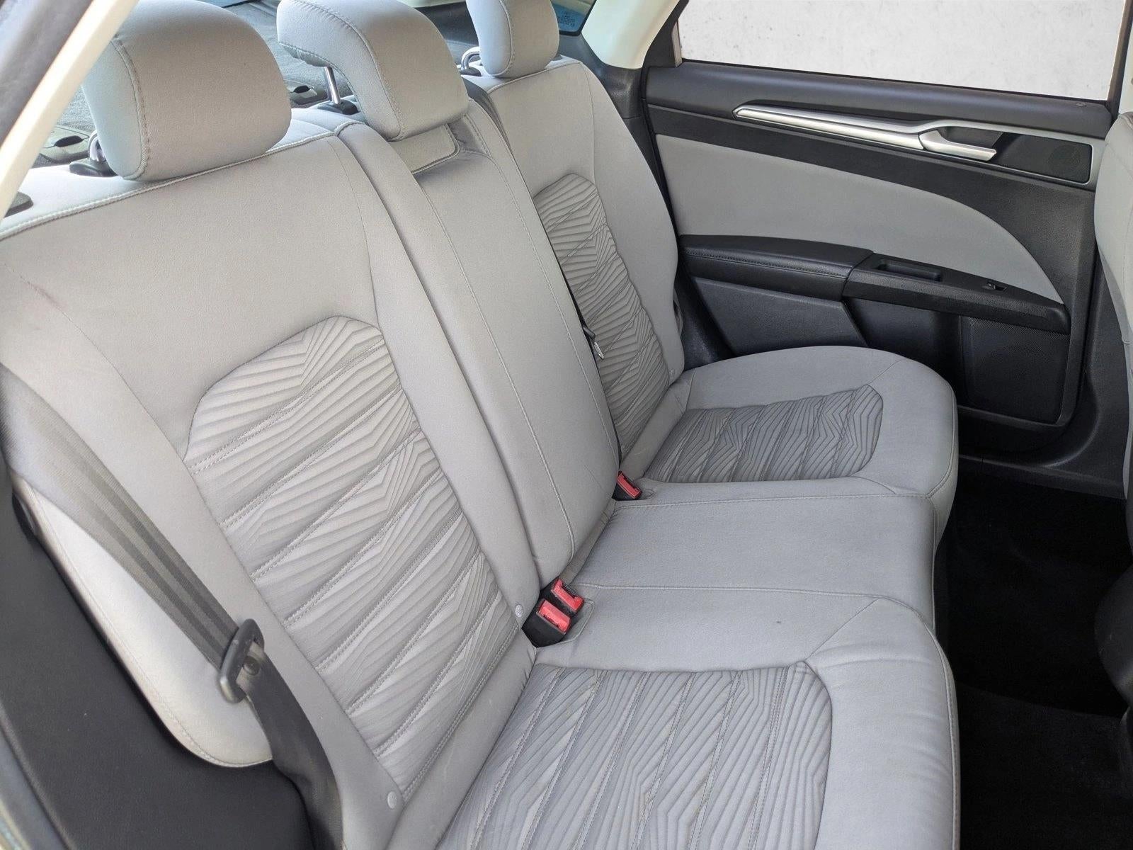 2016 Ford Fusion 4dr Sdn S FWD