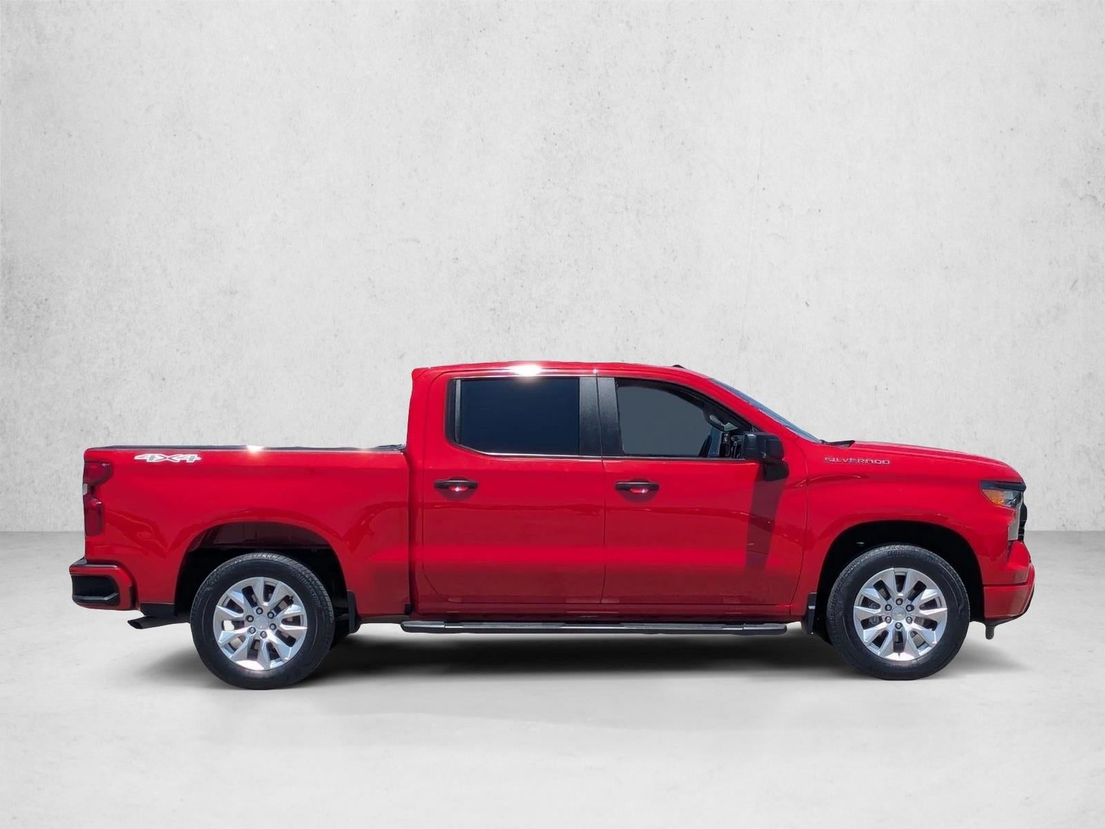 2023 Chevrolet Silverado 1500 Crew Cab Short Box 4-Wheel Drive Custom
