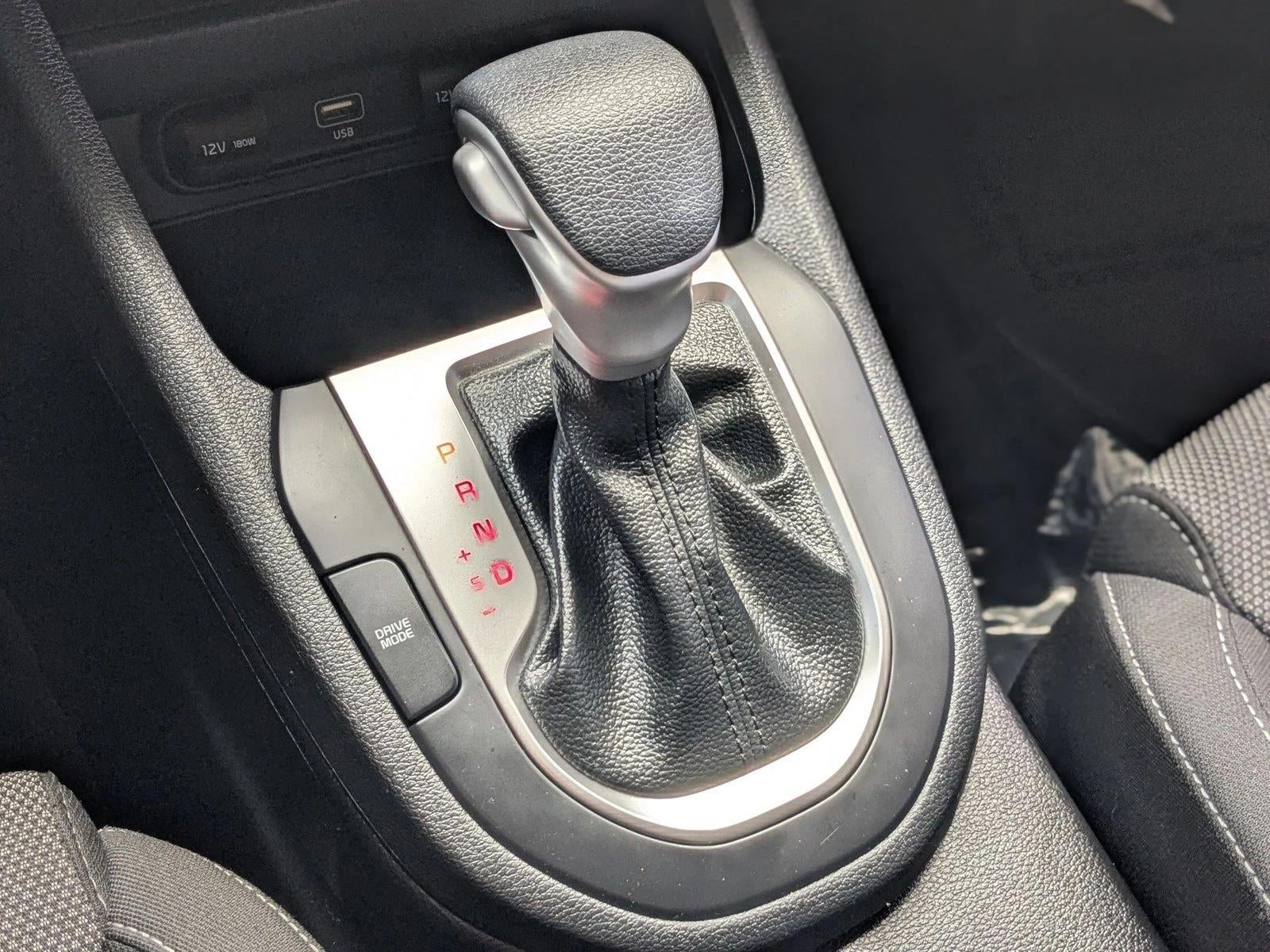 2023 Kia Forte LXS IVT