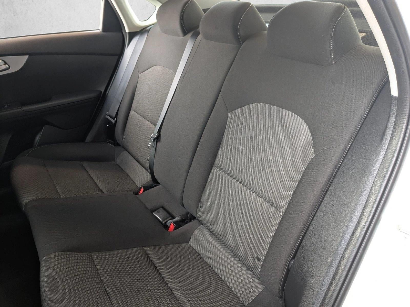 2023 Kia Forte LXS IVT