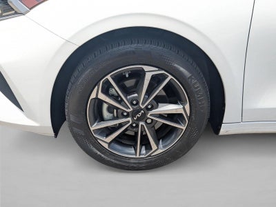 2023 Kia Forte LXS IVT