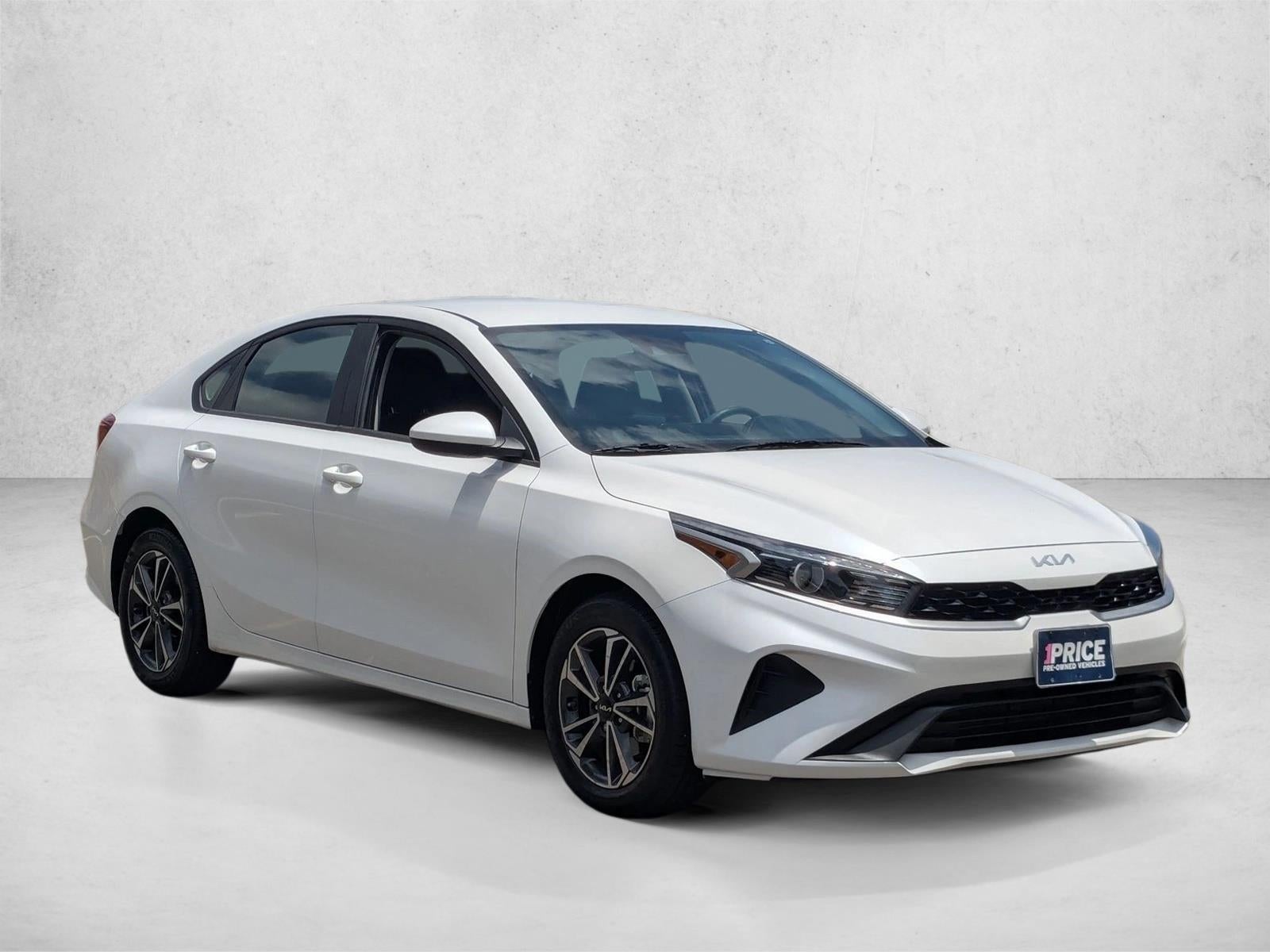 2023 Kia Forte LXS IVT