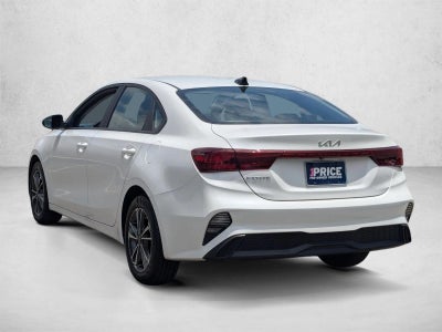 2023 Kia Forte LXS IVT