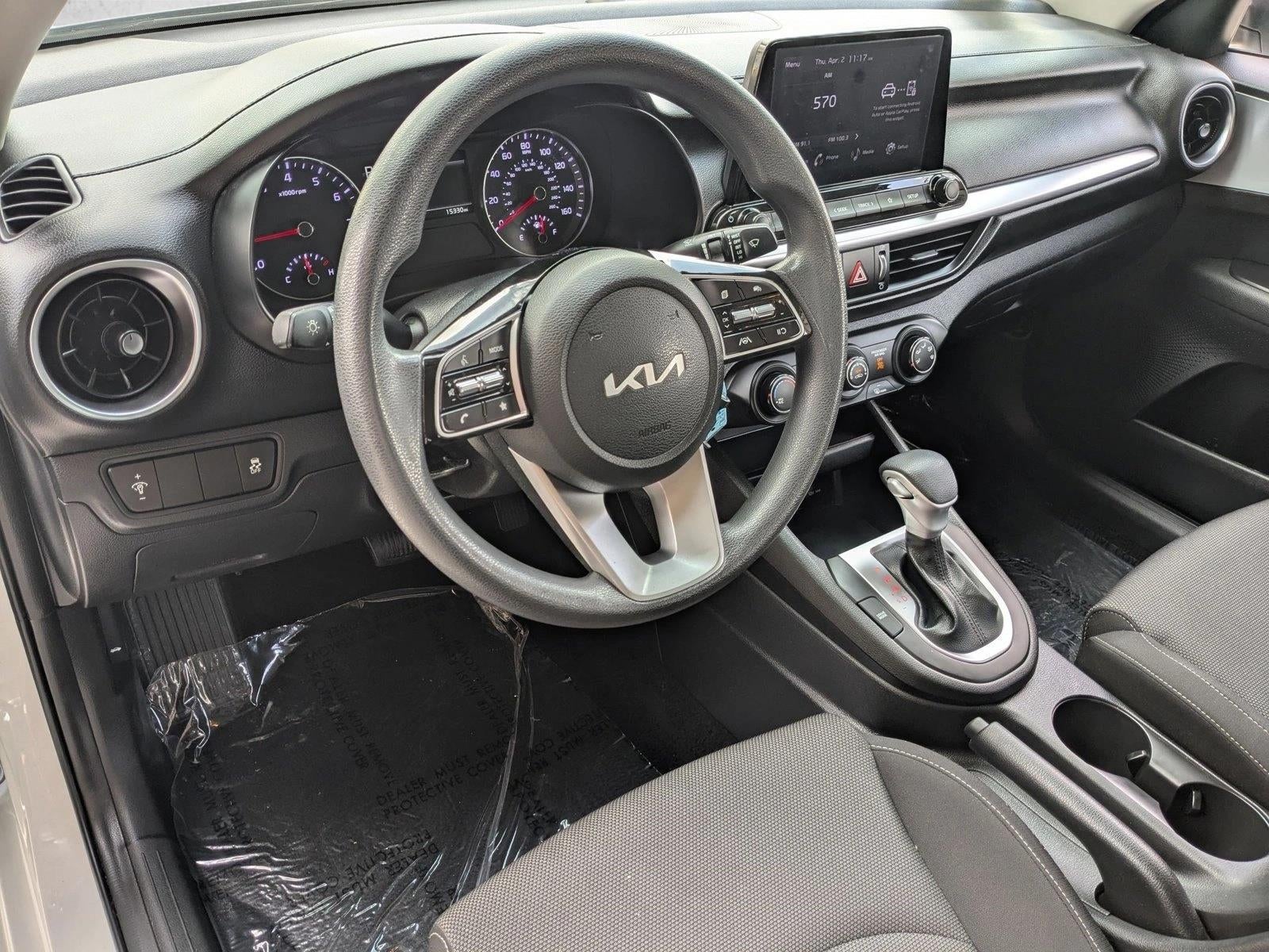2023 Kia Forte LXS IVT