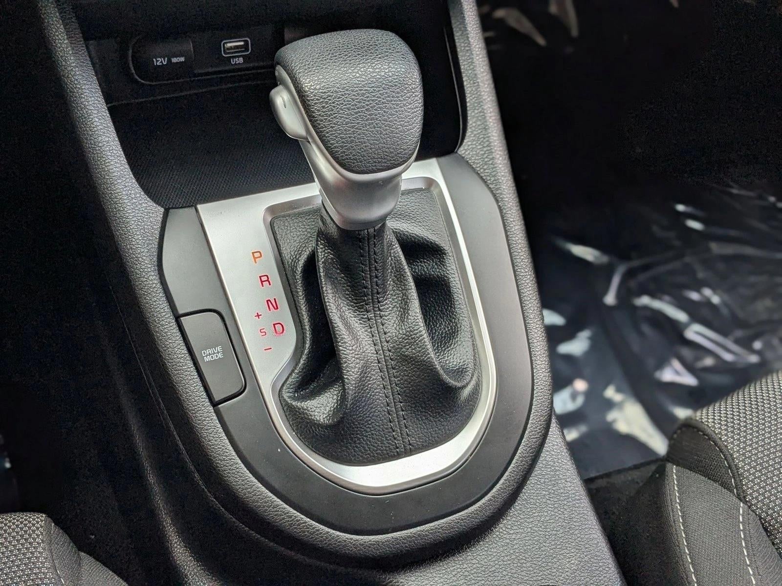 2023 Kia Forte LXS IVT