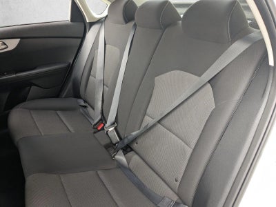 2023 Kia Forte LXS IVT