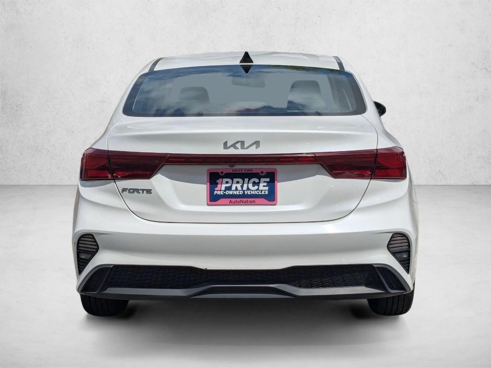 2023 Kia Forte LXS IVT