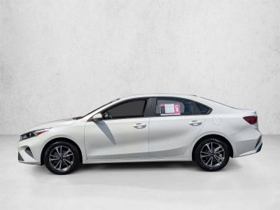 2023 Kia Forte LXS IVT