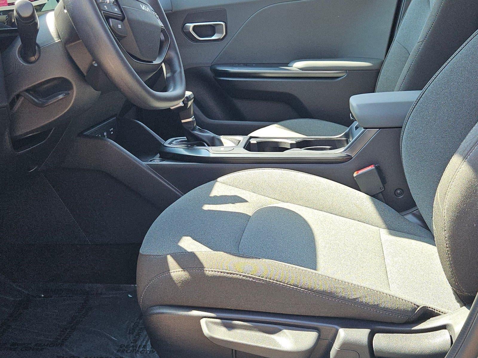 2025 Kia K4 LXS FWD