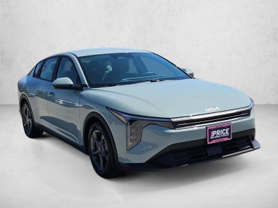 2025 Kia K4 LXS FWD
