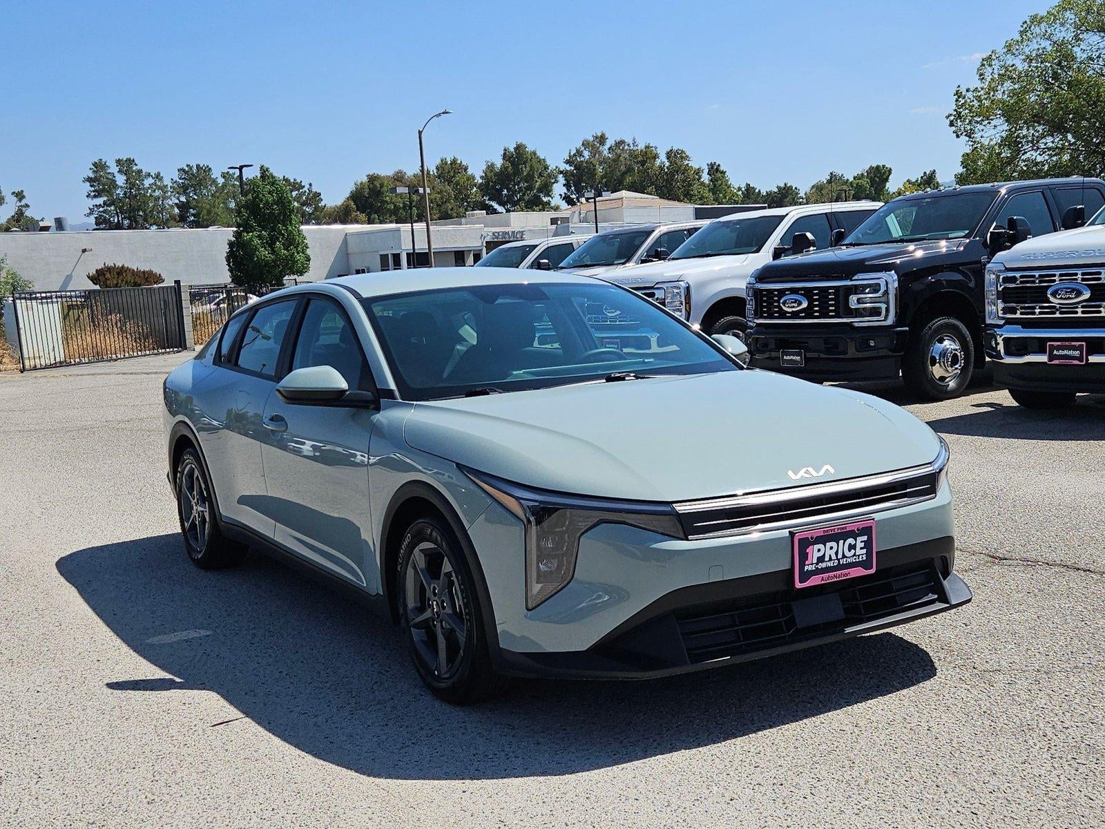 2025 Kia K4 LXS FWD