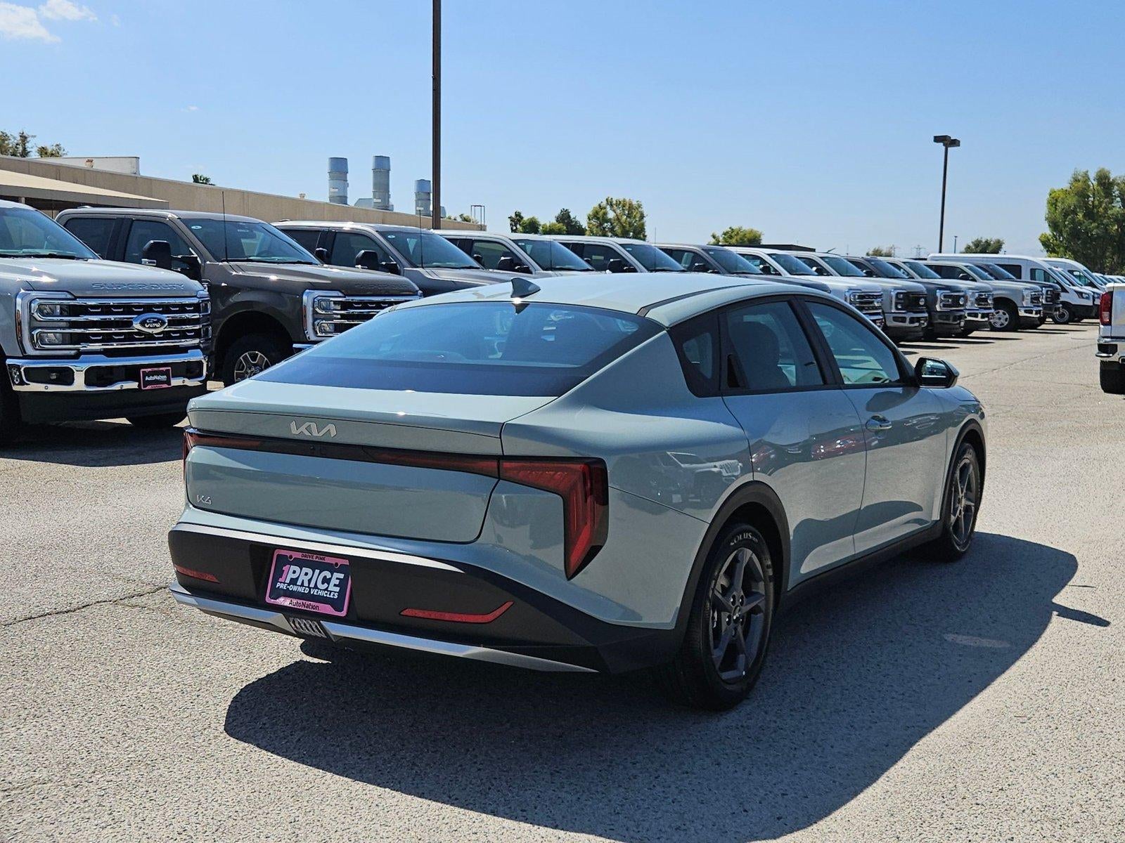 2025 Kia K4 LXS FWD
