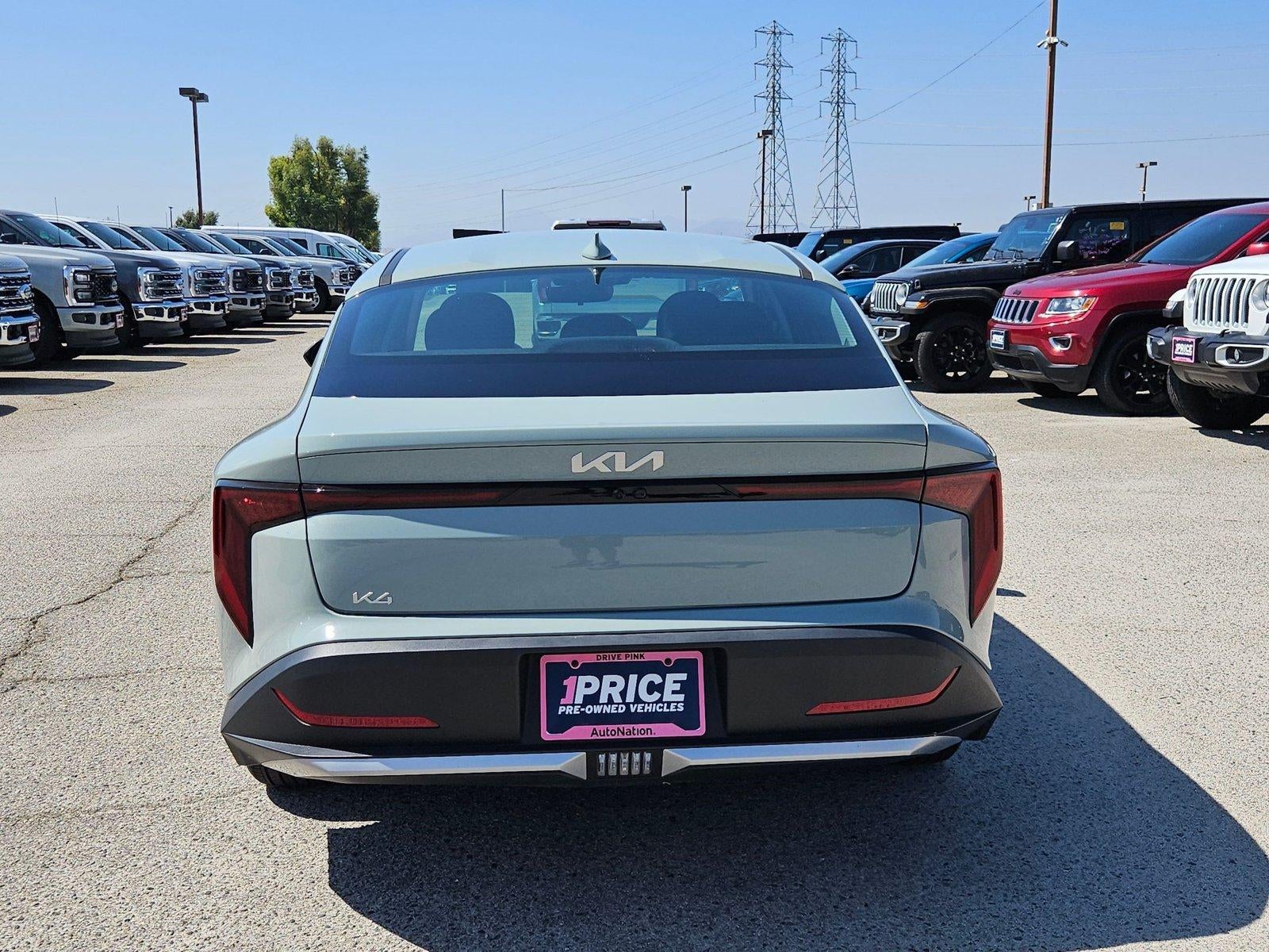 2025 Kia K4 LXS FWD