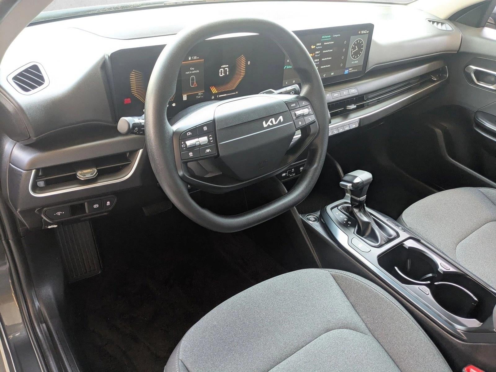 2025 Kia K4 LX FWD
