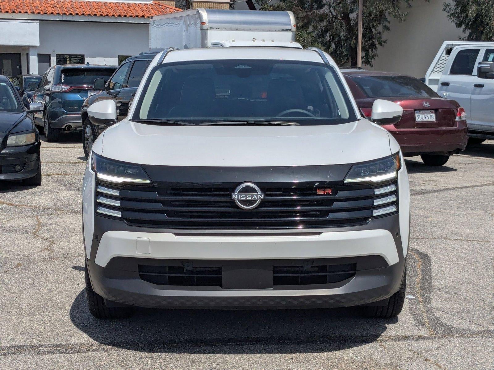 2025 Nissan Kicks SR AWD