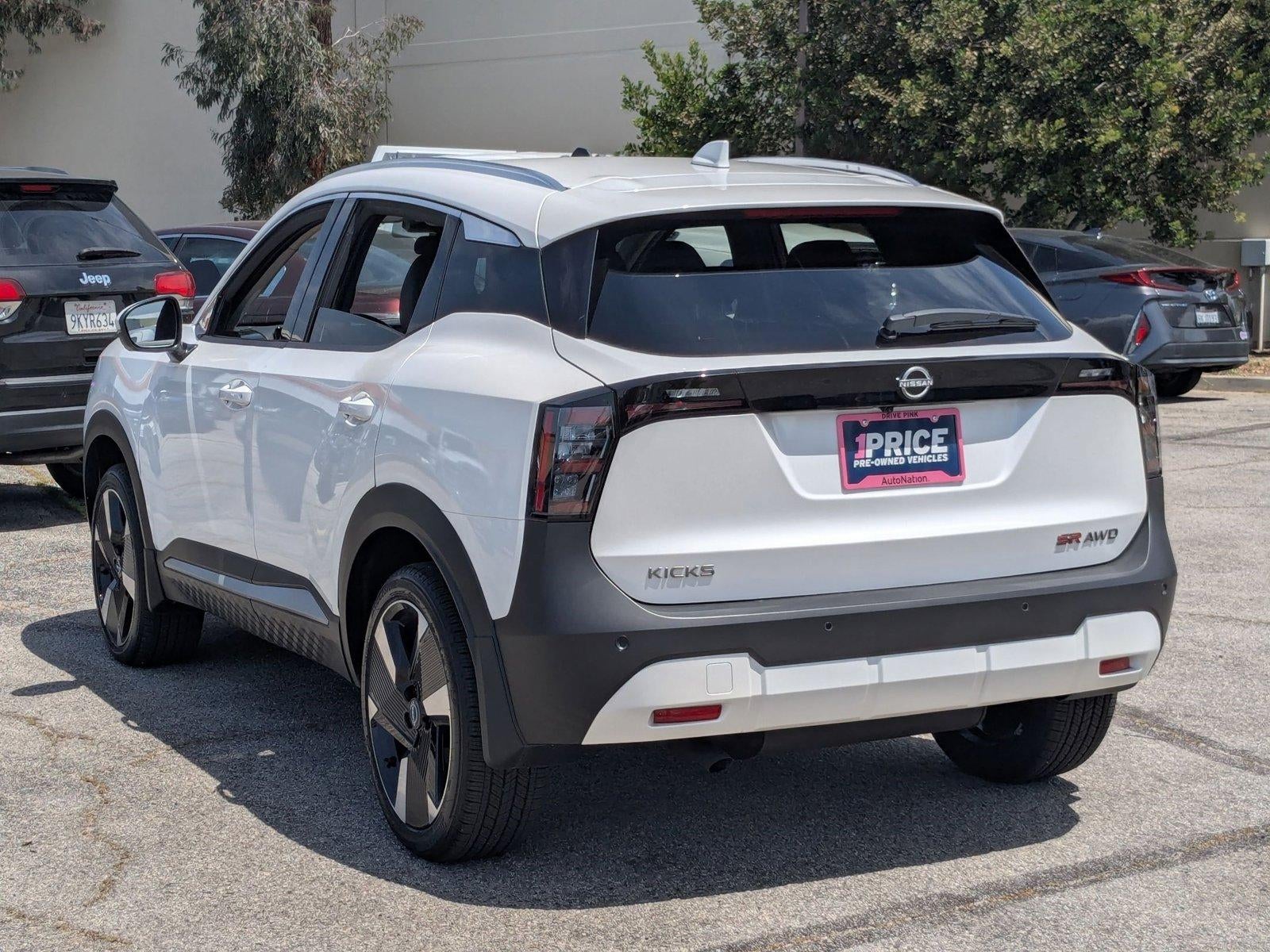 2025 Nissan Kicks SR AWD