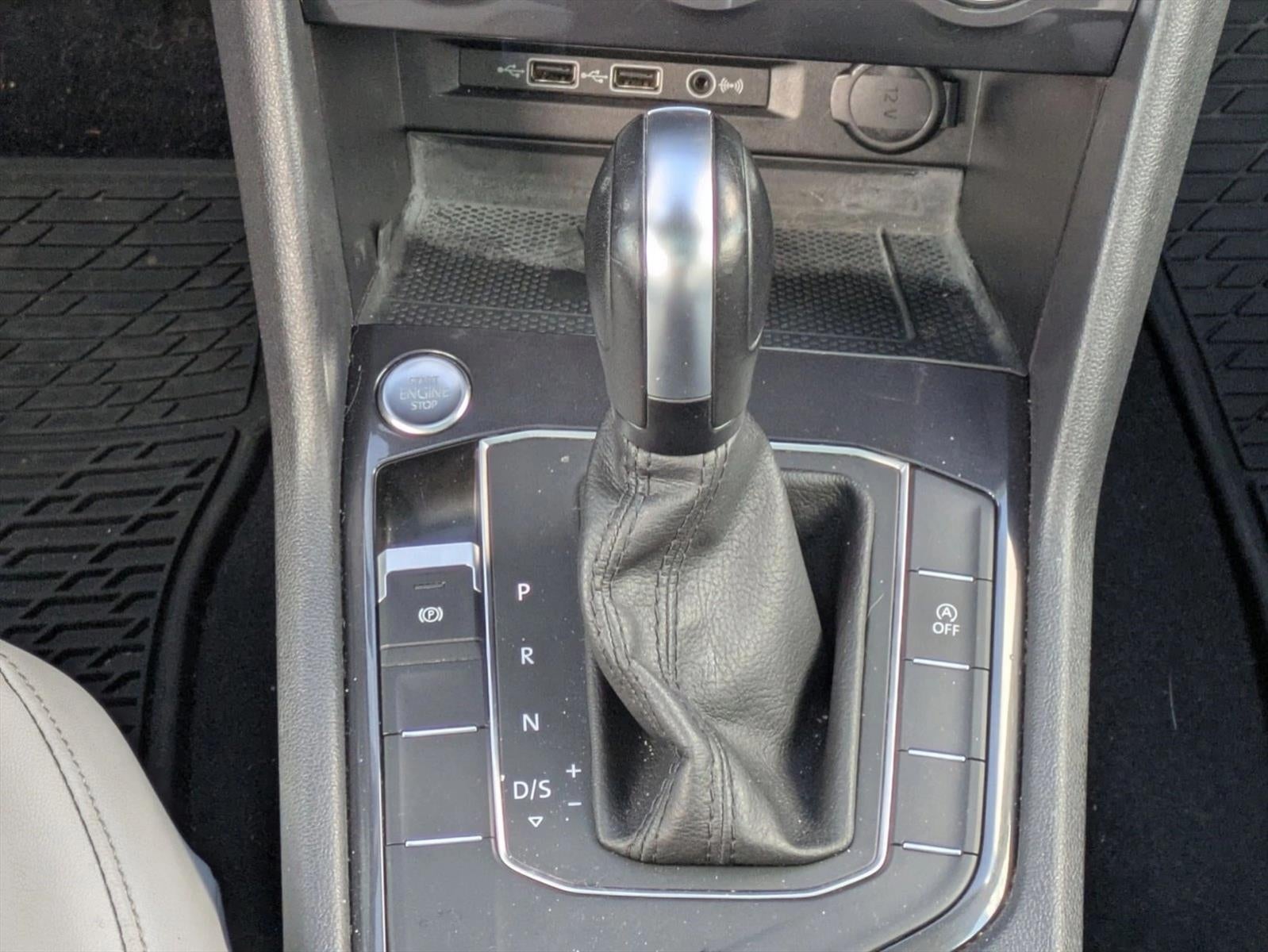 2020 Volkswagen Tiguan 2.0T SE FWD