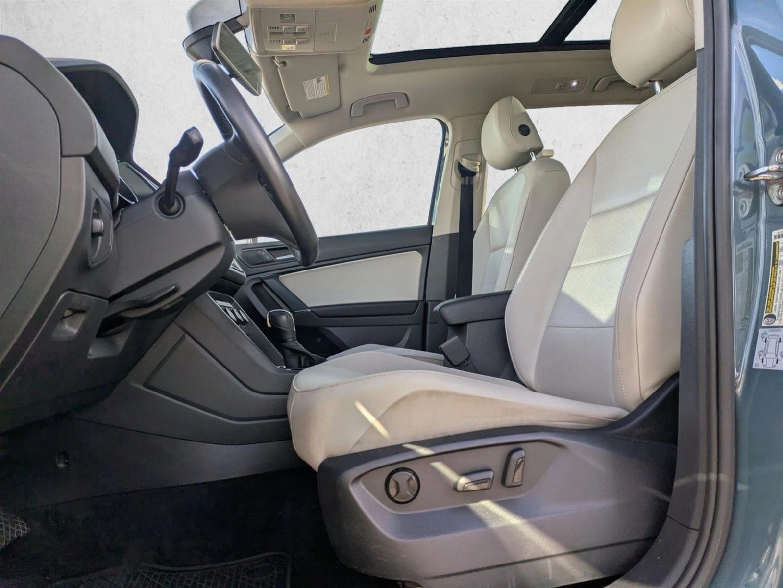 2020 Volkswagen Tiguan 2.0T SE FWD