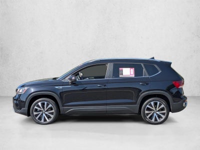 2022 Volkswagen Taos SE FWD