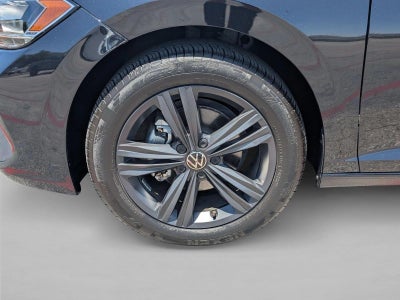 2024 Volkswagen Jetta SE Auto